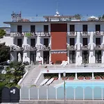 Touring Apartahotel Grado