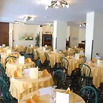 Apartahotel Touring 4*