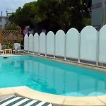 Touring شقة فندقية
