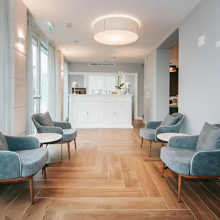 Touring 4* Γκράντο