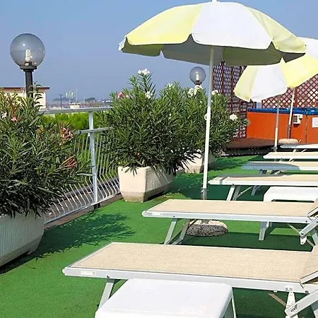 Touring Апарт-готель 4*