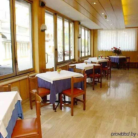 Touring 아파트호텔