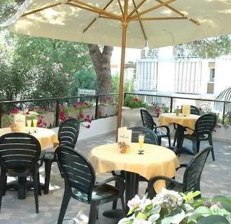 Ξενοδοχείο Touring 4*