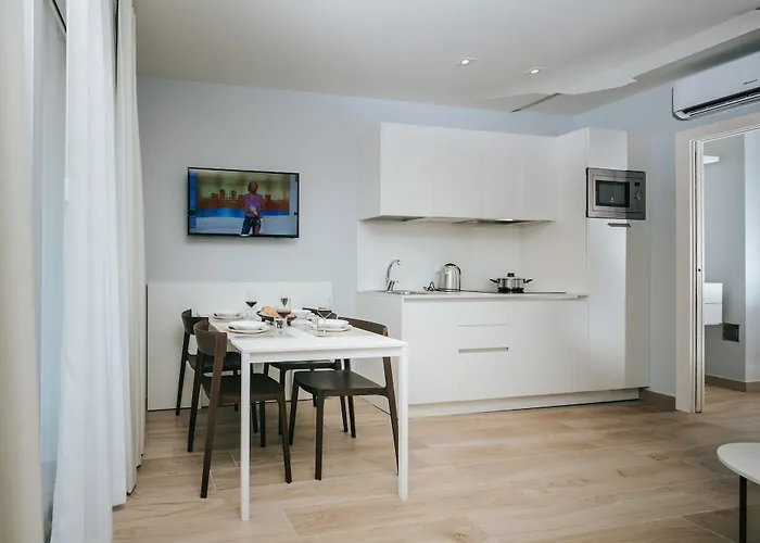 Touring Апарт-готель 4*