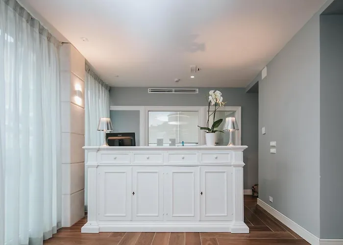 Touring 4* Градо