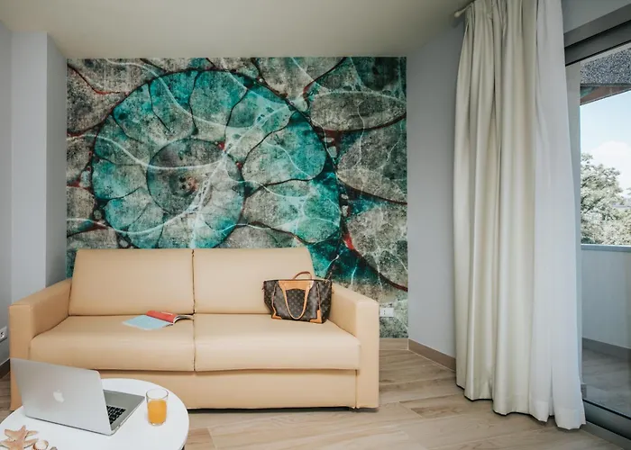 فندق Touring غرادو