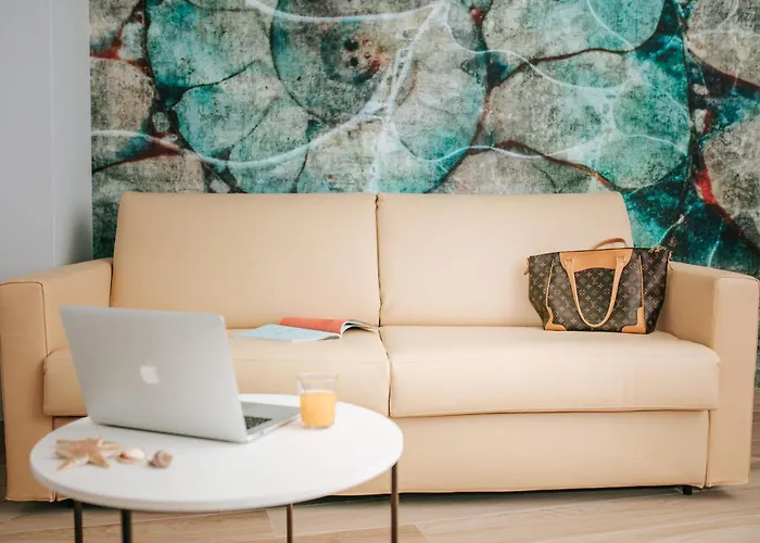 Touring فندق غرادو