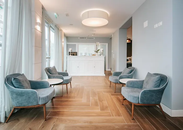 Touring 4* Градо