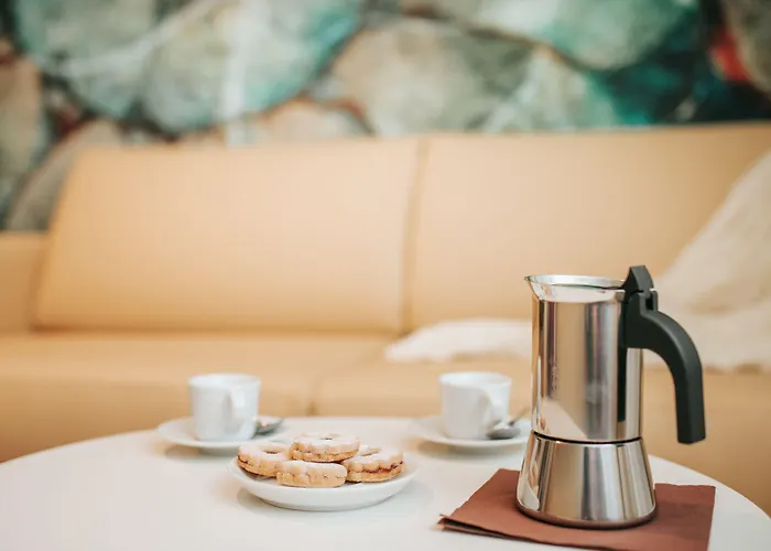 Touring فندق غرادو