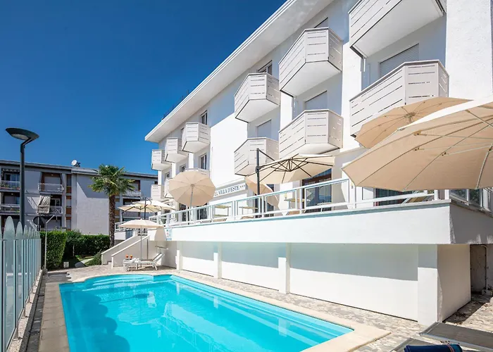 Touring 4* Градо