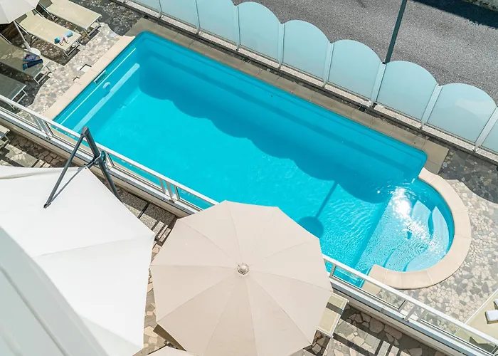 Touring 4* Градо