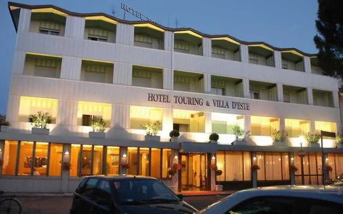 Touring فندق غرادو